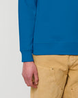 Le sweatshirt basique à col rond en coton bio