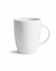 Le mug en porcelaine blanche