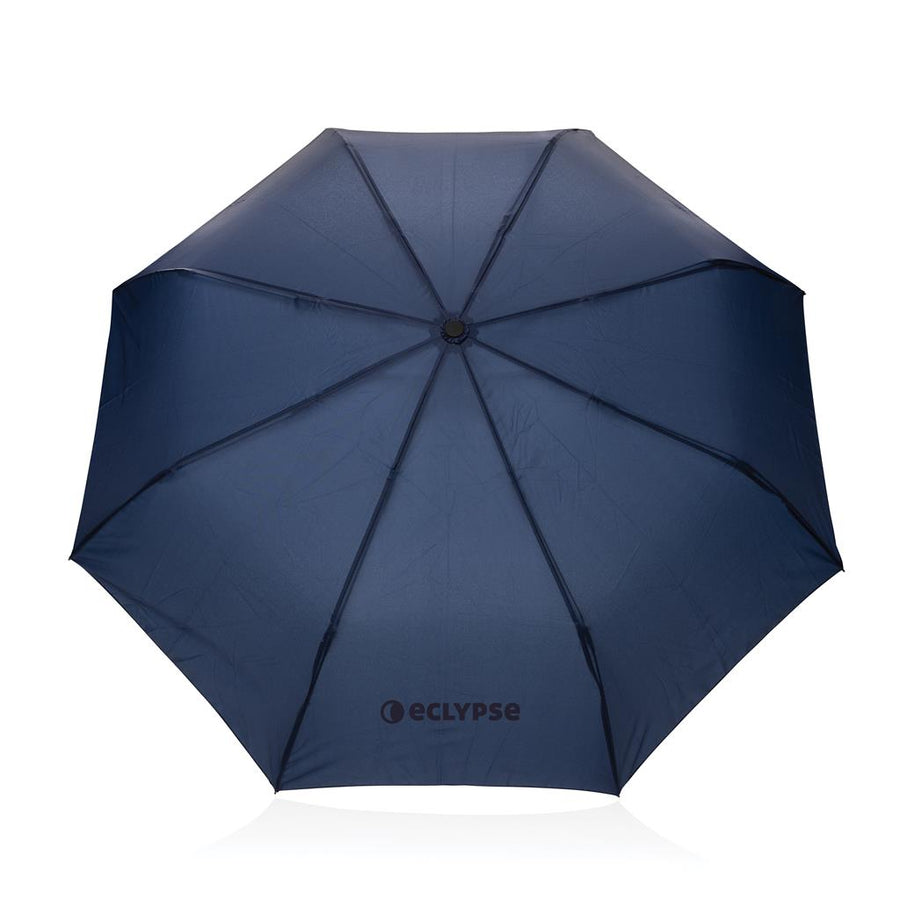 Le parapluie pliable avec poignée en bois d’acacia FSC