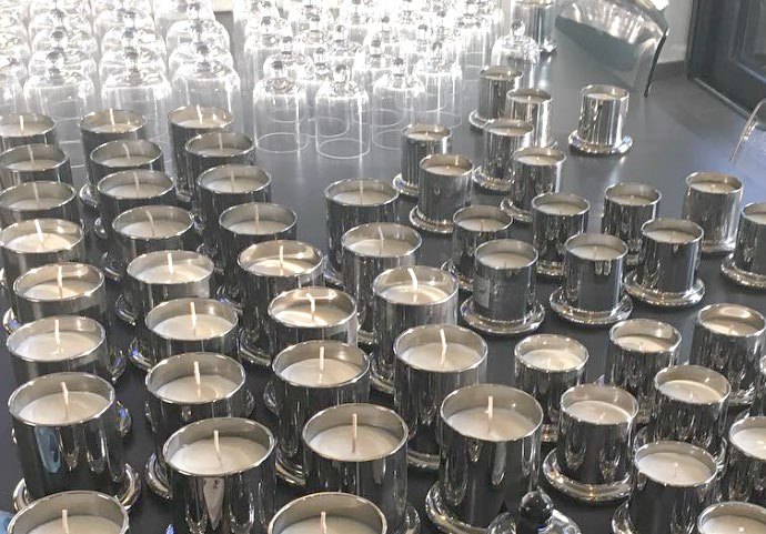 La bougie sous cloche